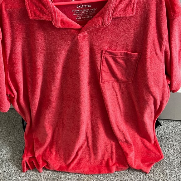 Tommy Bahama- 3 shirts - Picture 7 of 7